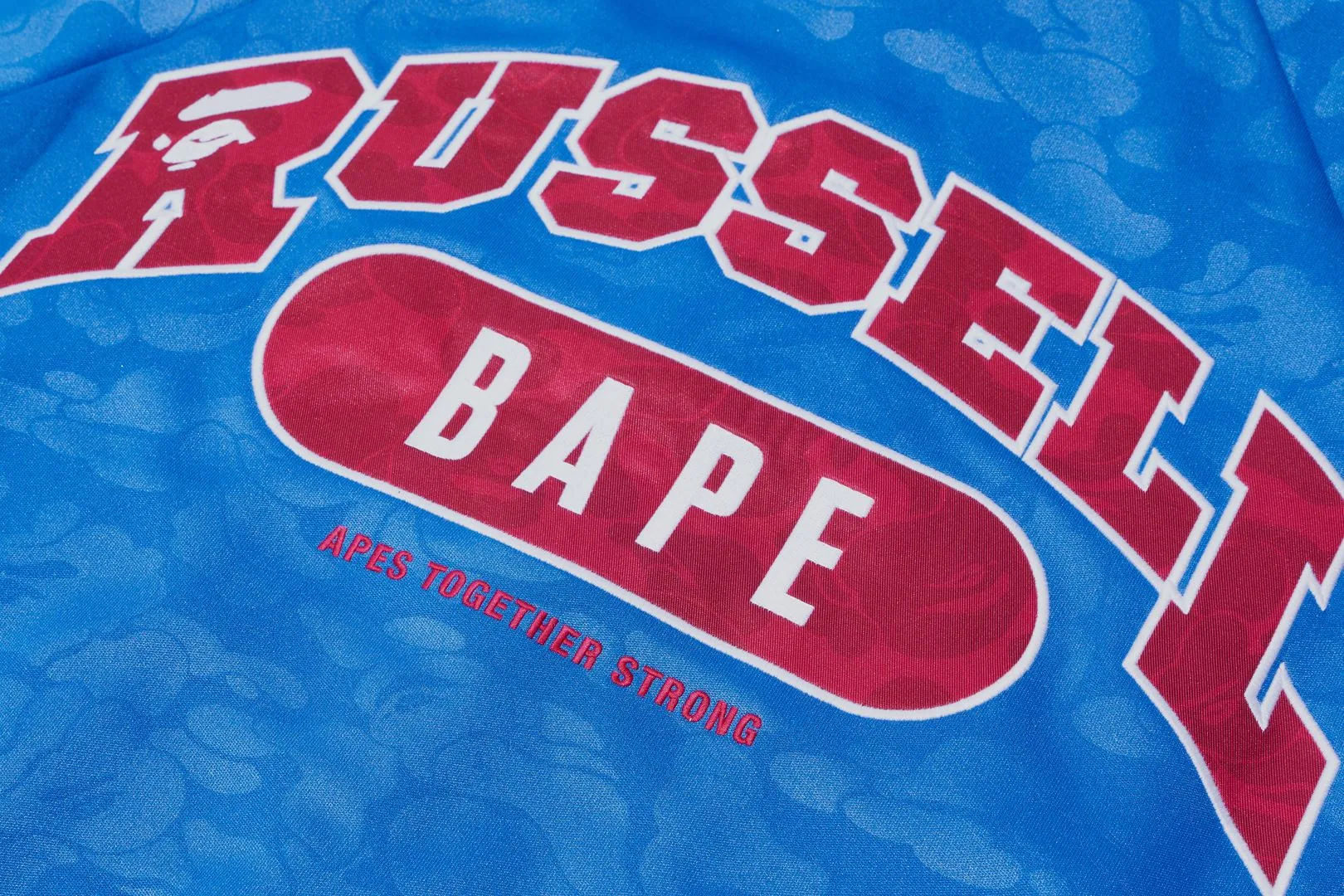 【 BAPE X RUSSELL 】TRACK JACKET