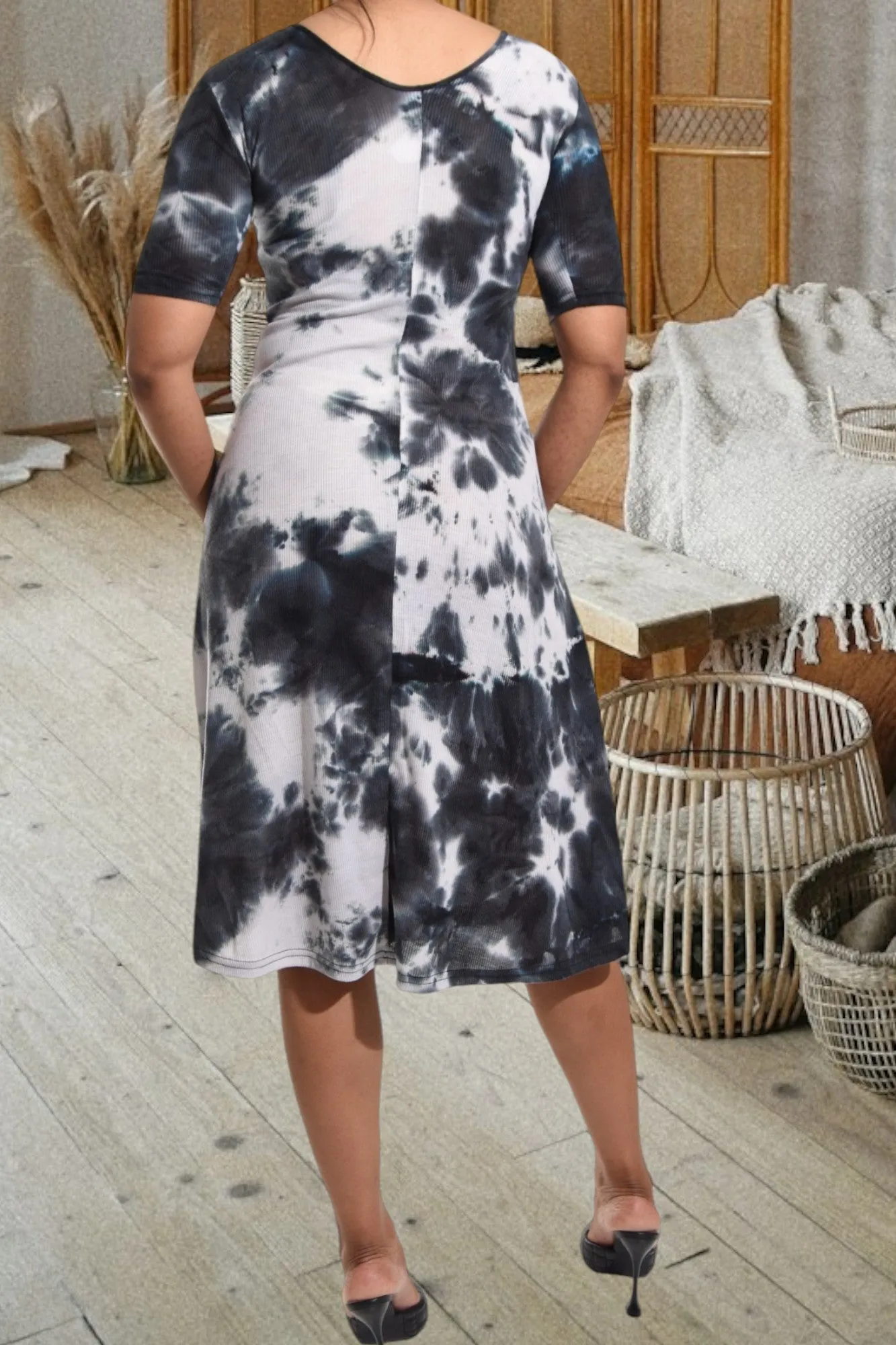 Black And White BodyCon Dress