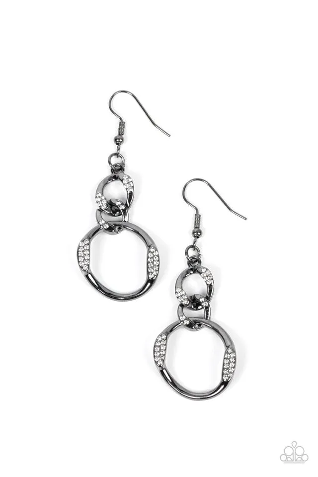 Paparazzi Earring ~ SELFIE-Made Woman - Black