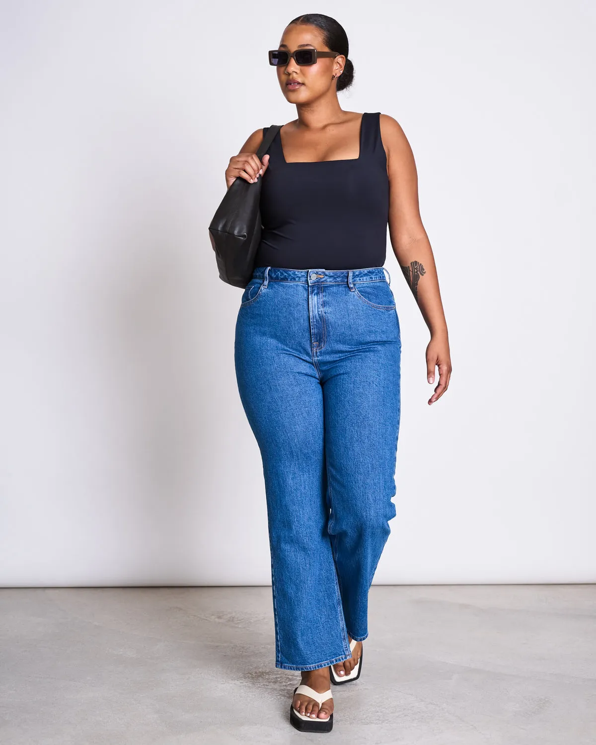 STRAIGHT LEG JEANS ALBA MID BLUE